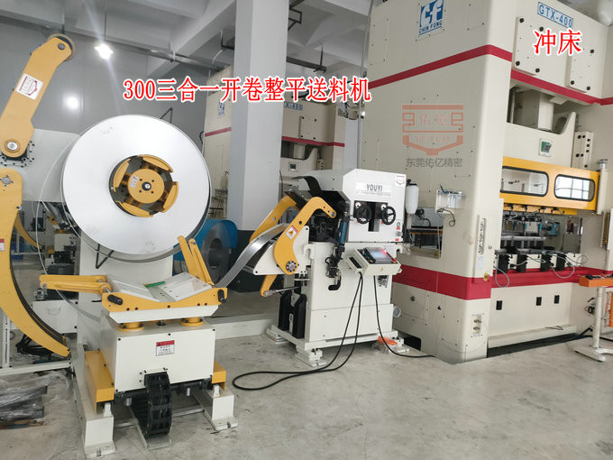 新能源鋰電池方形外殼蓋板自動(dòng)化沖壓用到哪些設(shè)備？